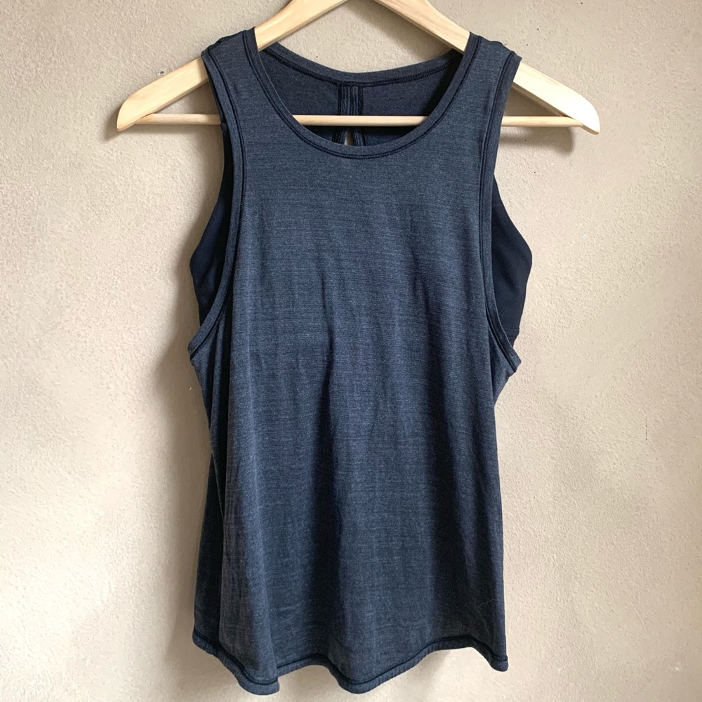 EUC✨Lululemon Built In Bra Top - Picture 11 of 12
